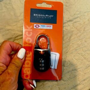 Briggs and Riley travel lock